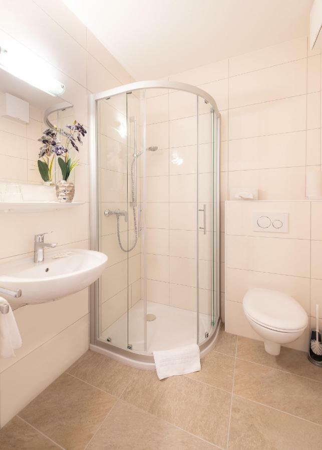 Strandhotel Orchidee Sankt Kanzian am Klopeiner See Kültér fotó