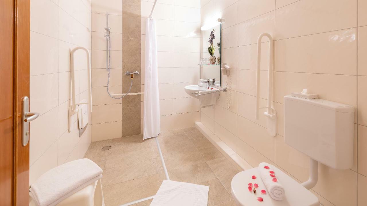 Strandhotel Orchidee Sankt Kanzian am Klopeiner See Kültér fotó